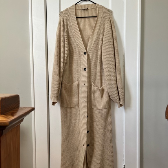 Maxi length knit cardigan - Picture 4 of 7